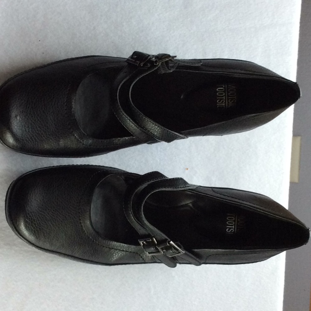 Black shoes